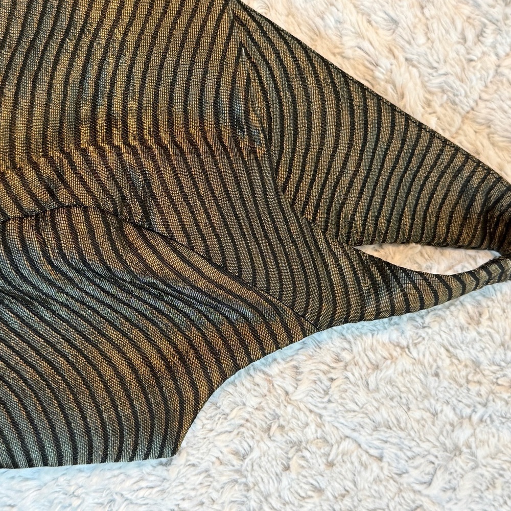 Gantos Iridescent Black Ribbed Satin Crop Top - Picture 6 of 6